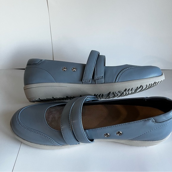 Vionic Magnolia Cala Blue Mary Jane Slip On NWOT 8.5 - Picture 6 of 9